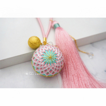 Two pieces of junior sixteen-heavy chrysanthemum Begonia hand ball DIY material bag and wind pendant car hanging