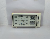 Shanghai Diamond brand all-copper gear movement dual calendar week mechanical alarm clock second-hand clock old object normal running time