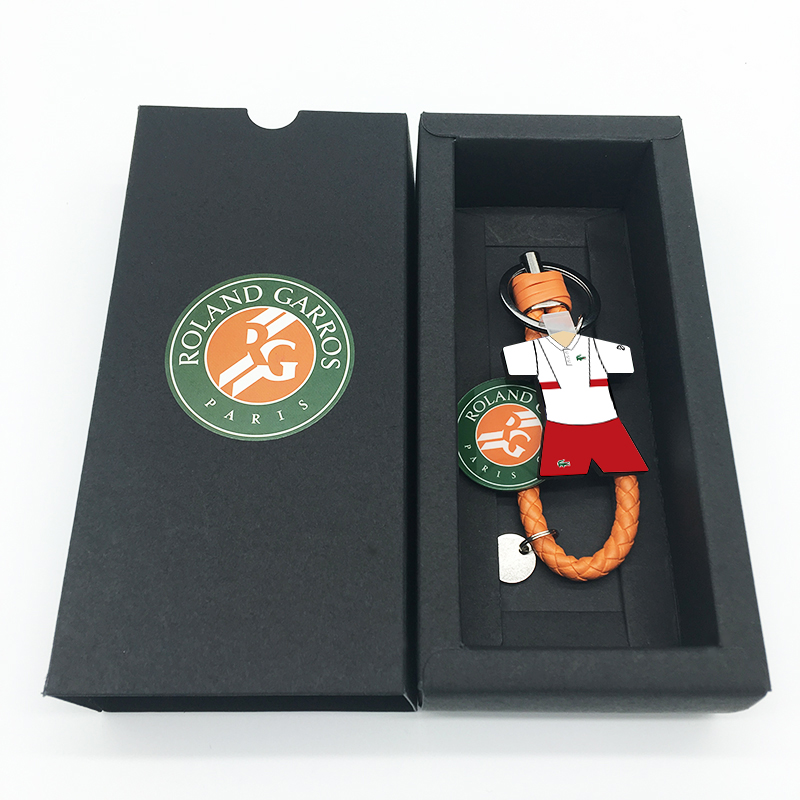 Djokovic Novak Djokovic 2018 Pháp net shirt với cùng một đoạn tennis móc chìa khóa dây buộc trang trí vợt tennis head 285g