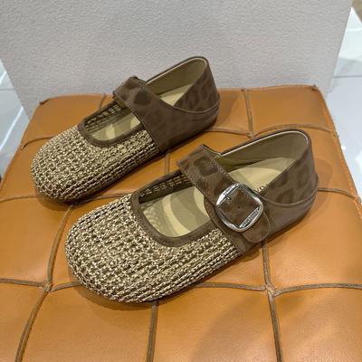 Mary Jane shoes for women's summer are breathable, soft-soled and not tiring to the feet. They are casual, low-cut, woven and cut-out Velcro flip-flops