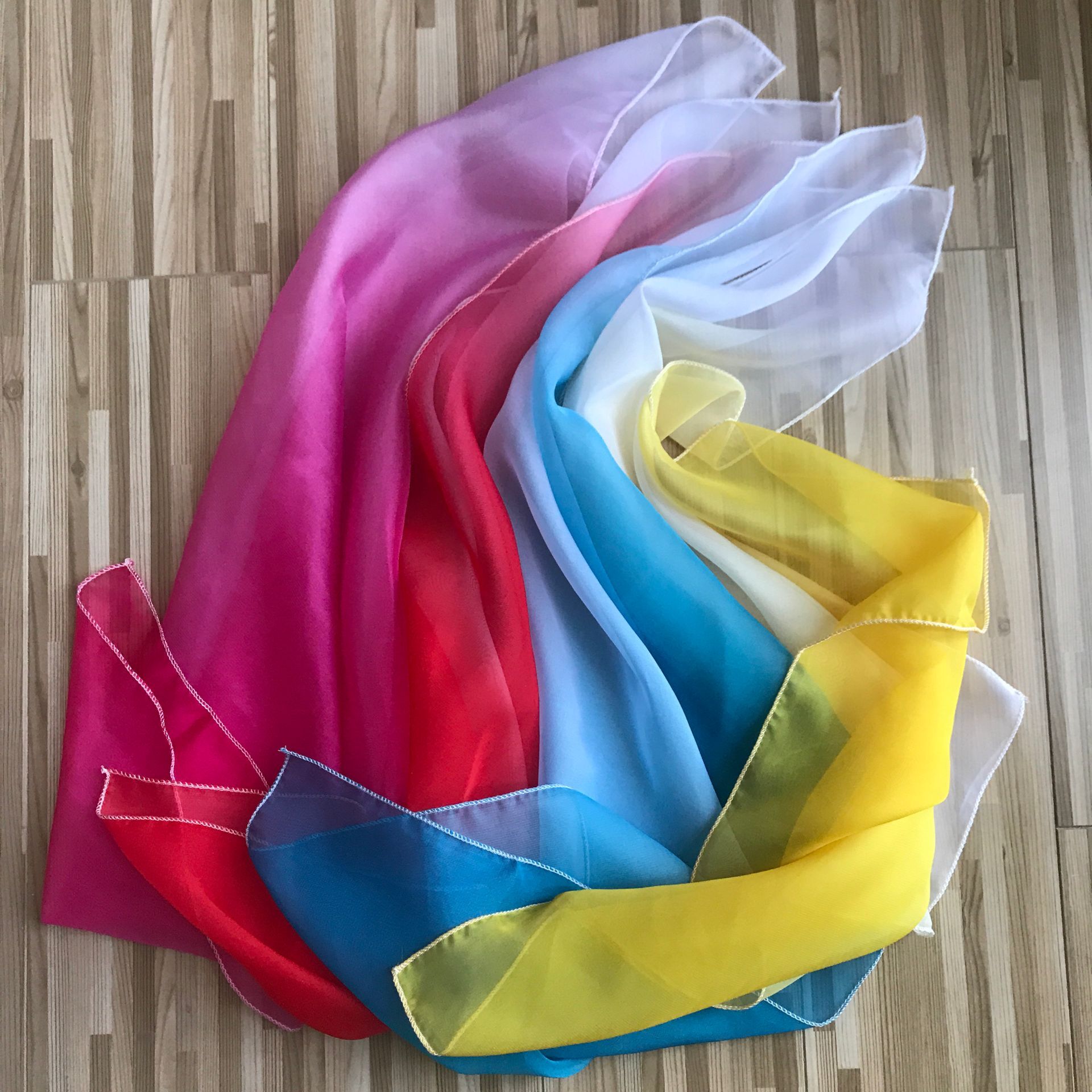 Dance Silk Scarf Dancing Scarves Gum State Rice Sprouts Red yellow Blue Gradual Fan Dancing and Dancing Classical Dance Snowspinning