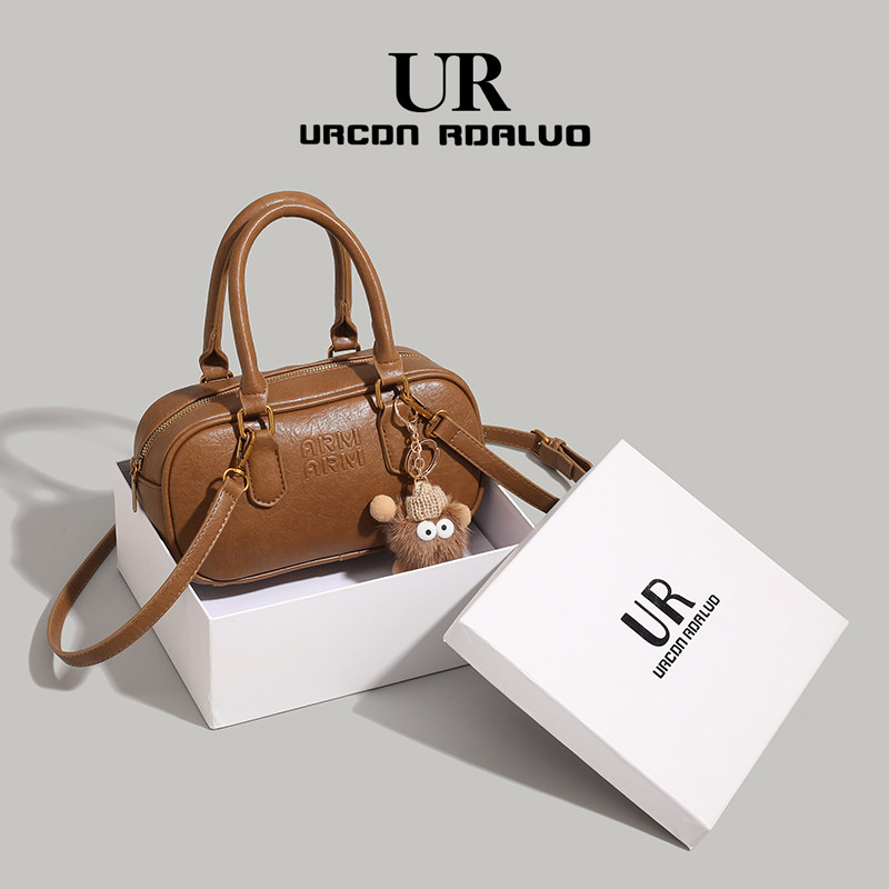 Сумка для боулинга UR, подарок на День девочек, новинка 2025 года, маленькая квадратная сумка Zhao Zhaoyi с такой же переносной сумкой-мессенджером на одно плечо