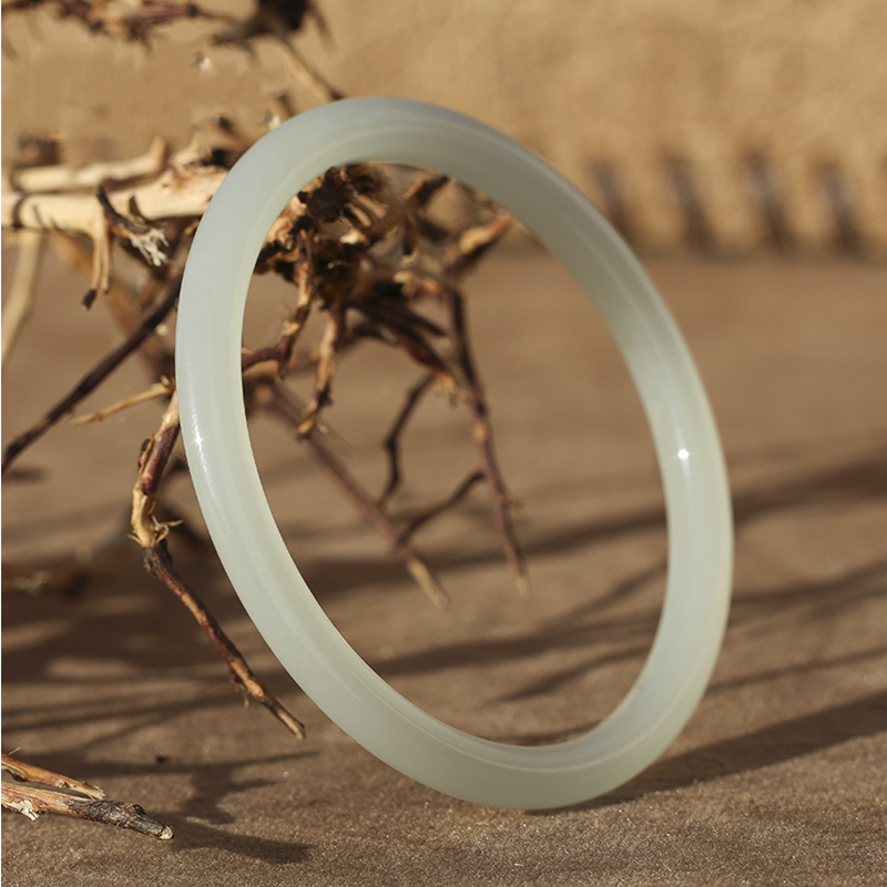 Natural Xinjiang hetian jade nv exquisite green white jade round strip fine bracelet narrow strip jade bracelet web celebrity jingle bracelet