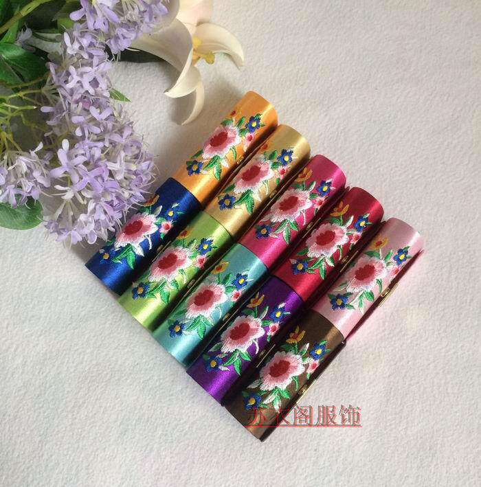 Suzhou Silk embroidered single silk embroidered silk embroidered craft First decorated case mouth red box containing box Multi-color optional