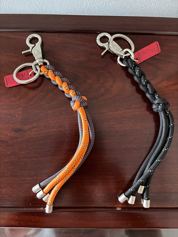 Trendy Outdoor Fashion Brand Handbag with Phone Lanyard, Woven Keychain, Bag Charm, Wrist Strap