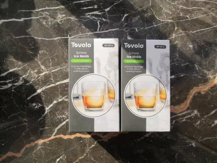 Ice Hockey Silicone Mold Free of Whisky Water cuts Ice Box ice Tovolo big mould whisky