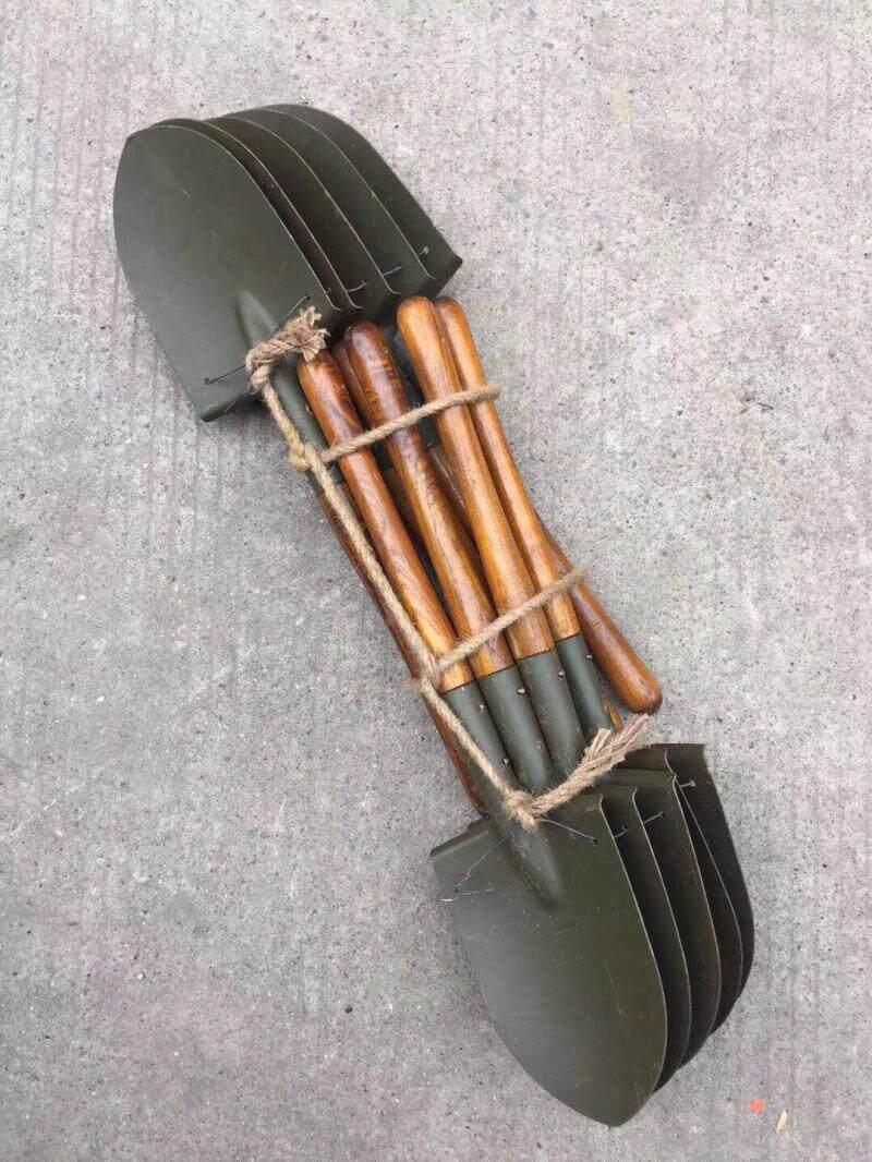 205 Artificial shovel stocks Old shovel 65 Type of work shovel 60-70 Age manganese steel Outdoor wood handle small shovel