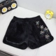 Thời trang châu Âu 2018 thu đông thời trang sequin nhung ngắn quần short nữ buông tha một từ quần ống rộng ống rộng mặc thủy triều
