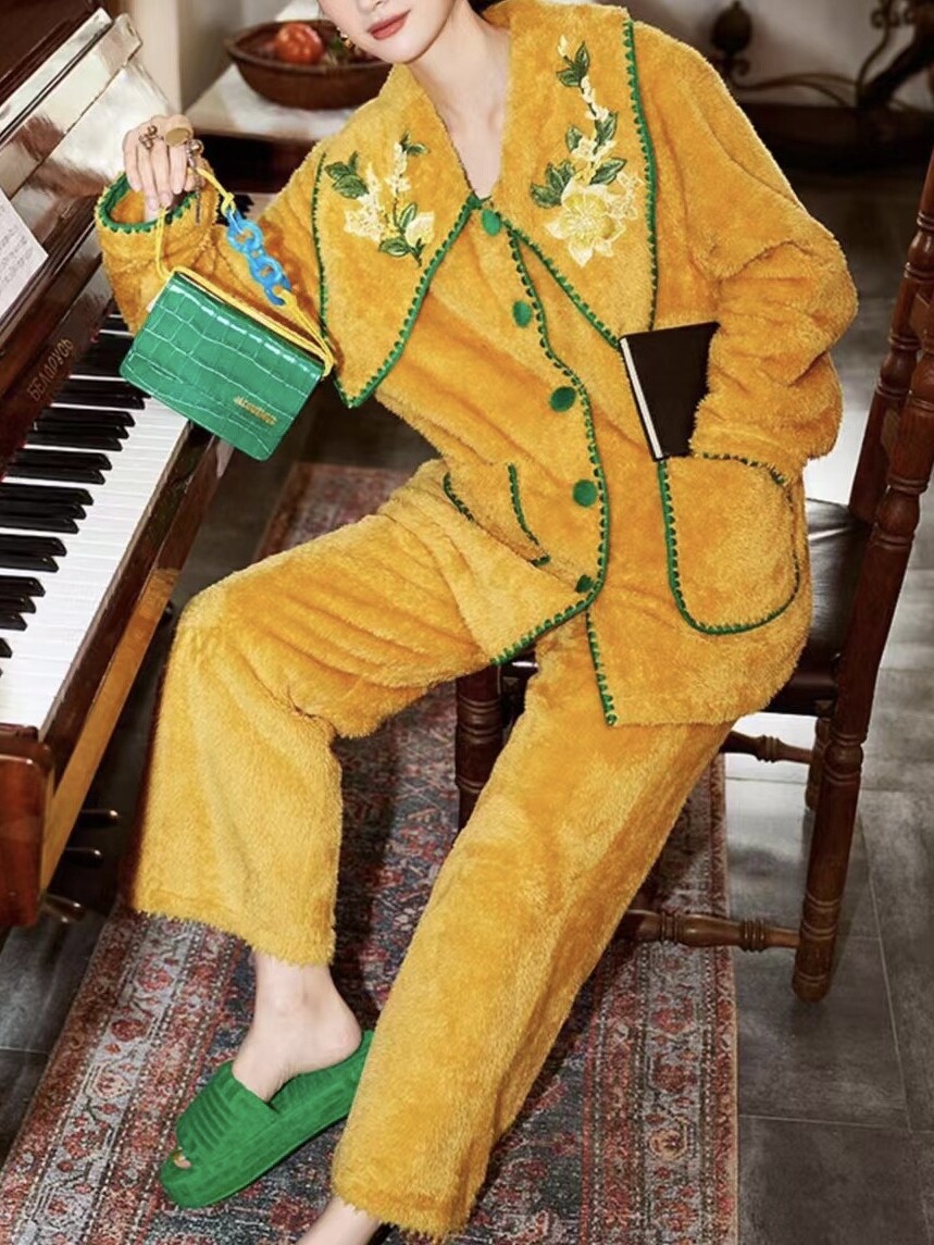 Vs Original Design New Arctic Coral Velvet High-End Pajamas for Women Autumn and Winter Thickened Velvet Suit Home Wear Outerwear