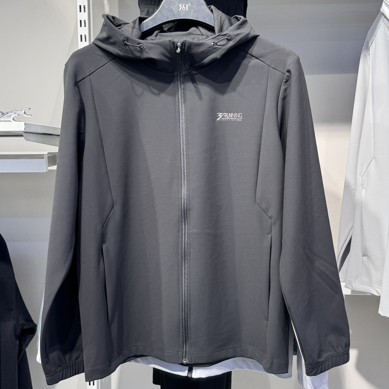 361 Degrees Men's Single Windbreaker 2026 Autumn New Casual Sports Running Hooded Jacket 552632607 361 Degrees Men's Single Windbreaker 2026 Autumn New Casual Sports Running Hooded Jacket 552632607