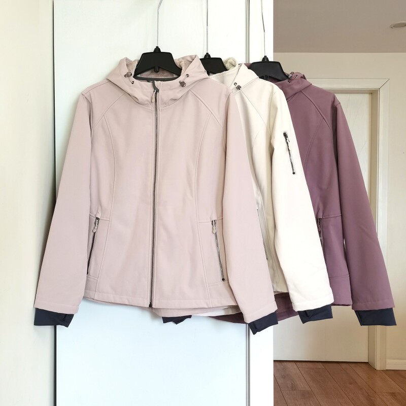 European Style Women's Windproof and Waterproof Softshell Jacket with Fleece Lining, Commuter Jacket D9461, Two-Piece Package Fast Delivery