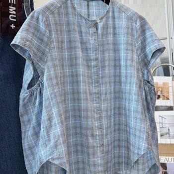 ເສື້ອຍືດແຂນສັ້ນ plaid ສີຟ້າອ່ອນສູງສໍາລັບແມ່ຍິງ 2026 ລະດູຮ້ອນ ຮູບແບບໃຫມ່ຂອງຝຣັ່ງທີ່ສວຍງາມທີ່ມີເອກະລັກຂອງຍັກໃຫຍ່ທີ່ເບິ່ງດີ