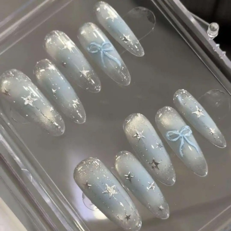 Whitening Ice Blue Gradient Bow Cat-Eye Semi-Handmade Wearable Nails, Detachable High-End Nail Art Patches, Long Nail Pieces