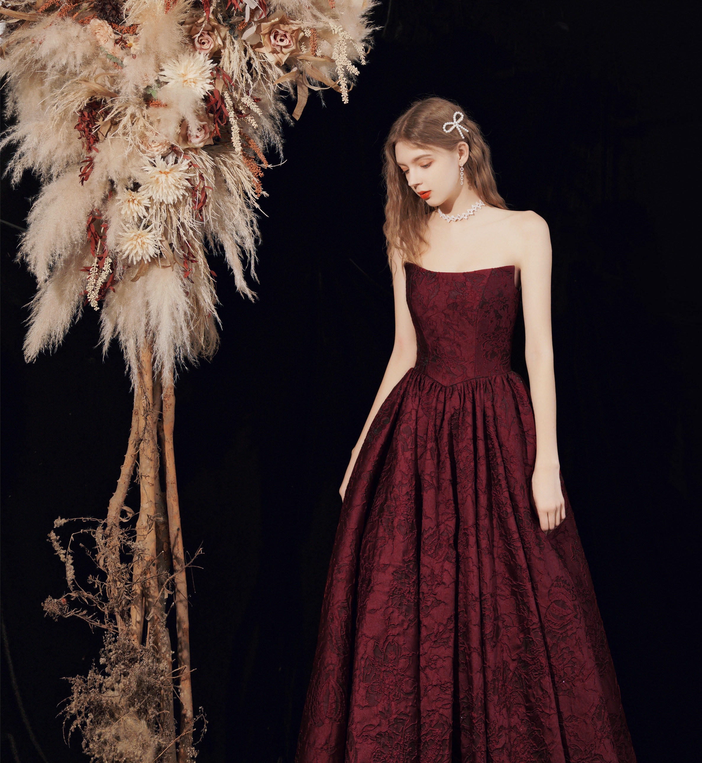 Red wedding dress, evening dress, long skirt