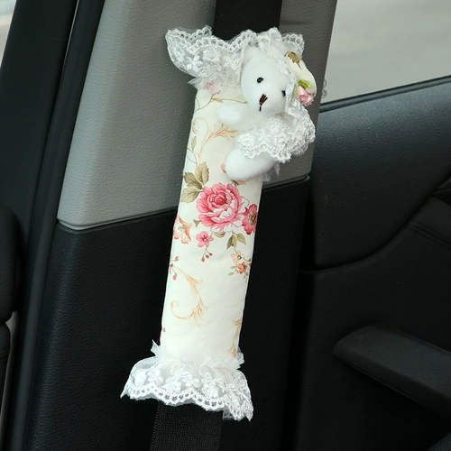 Сельский рис разбитый красный кружевные машины.