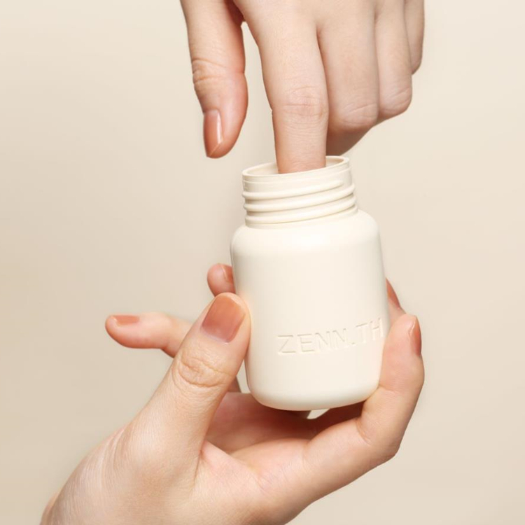 Meatball Mommy) Rotating Nail Remover Water Easy and Quick Moisturizing Small and Portable Rotating Nail Polish Bucket