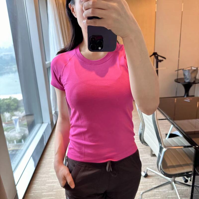 Lululemon Swiftly Tech Ss Race Short-Sleeve Sports Shirt 2.0 Fabric Lululemon Swiftly Tech Ss Race Short-Sleeve Sports Shirt 2.0 Fabric