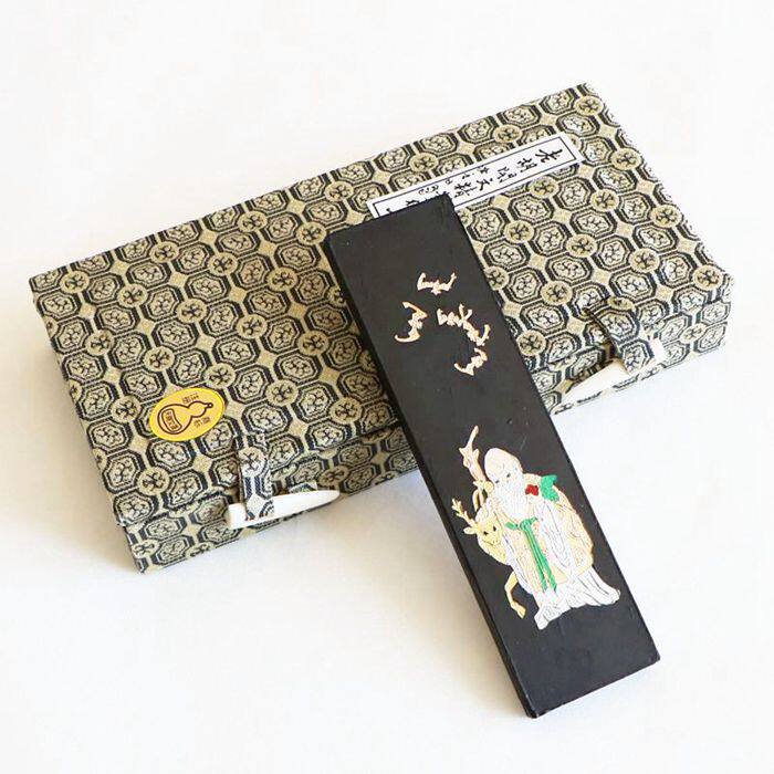 Old Hu Kaiwen Emblem Ink Block Ink Ingots Oil Smoke Ink 10,100 Shou Chart 2 Two Manufacturers Direct Sale