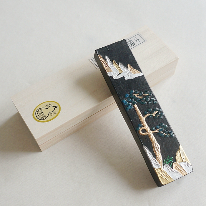 Old Hu Kaiwen Hui ink ink block ink bar Ink ingot Painting and calligraphy ink Pure pine smoke ink 1 two Huangshan pine smoke B section