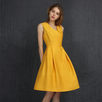 Womens clothing shooting Clothing shooting outer mold patchwork model shooting Mens and womens underwear model online shooting video recording