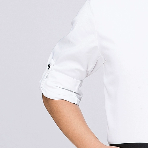 Отель с длинными рукавами.