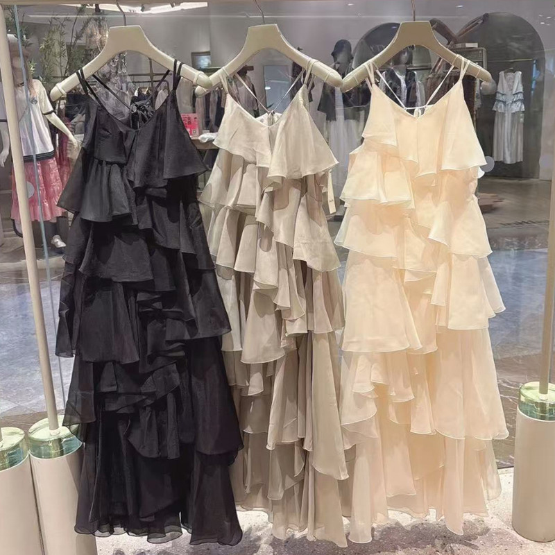 Japanese Style 2026 Autumn Christmas Tree Holiday Dress Sweet Solid Color Layered Ruffle Cake Dress Spaghetti Strap Dress for Women