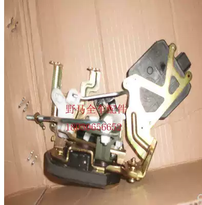 Sichuan steam Mustang accessories Mustang F99F10F12F16 lock block lock mechanism assembly Door lock block central control lock assembly