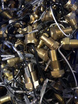 12v24v car and truck digital water temperature sensor head plug modified water temperature meter special sensor induction plug