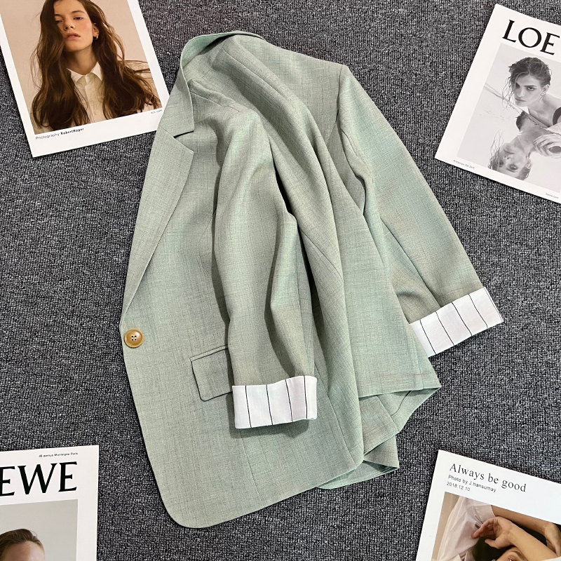 Light Green Thin Blazer for Women, 2026 Summer New Style, Striped Cuffs, Single Button, Fashionable and Versatile Suit