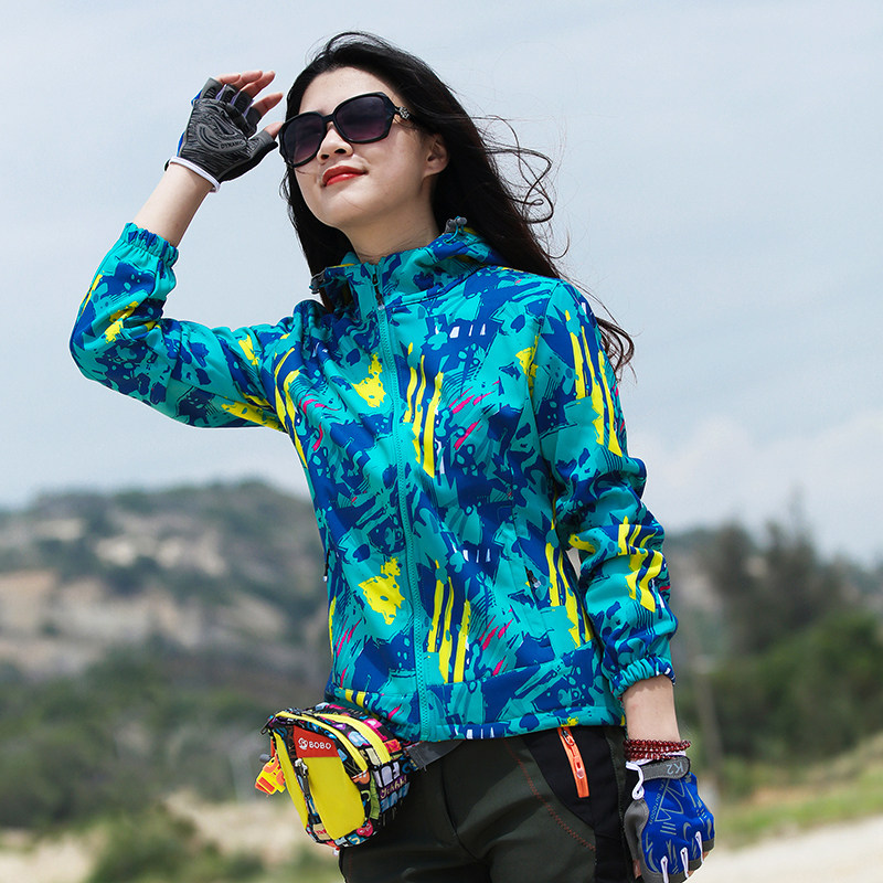 Autumn-winter waterproof and breathable thermal camouflated monolayer submachine clothing outdoor sports Mountaineering wear thin snatchcoat softshell clothes women