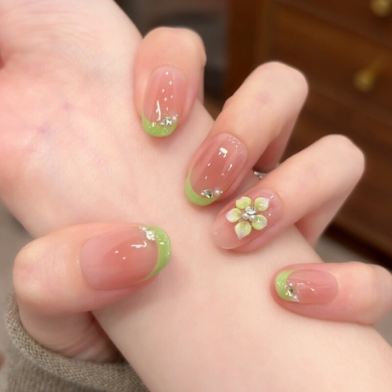 【Ting Green】The Wizard of oz Style Green French Floral Press-On Nails