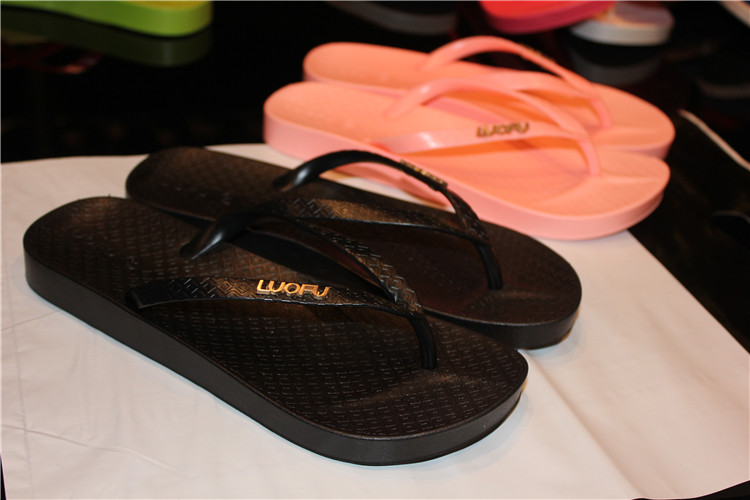 Mùa hè mới thời trang flip-flops Hàn Quốc phiên bản của dép nữ non-slip mang giày bãi biển nam giới và phụ nữ dép giản dị và dép đi trong nhà triều