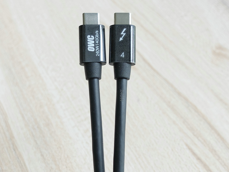 Full-Speed 40g Pd 240W Thunderbolt 4 Data Cable 0.7/ 1m Short Head 8K Video Type-C Usb4 Gen3