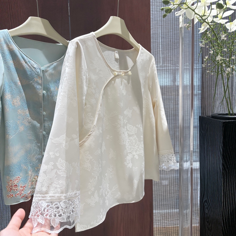 New Chinese-Style White Embroidered Jacquard Shirt for Women, Chinese-Style Diagonal Lace Patchwork Satin Rayon Slimming Top