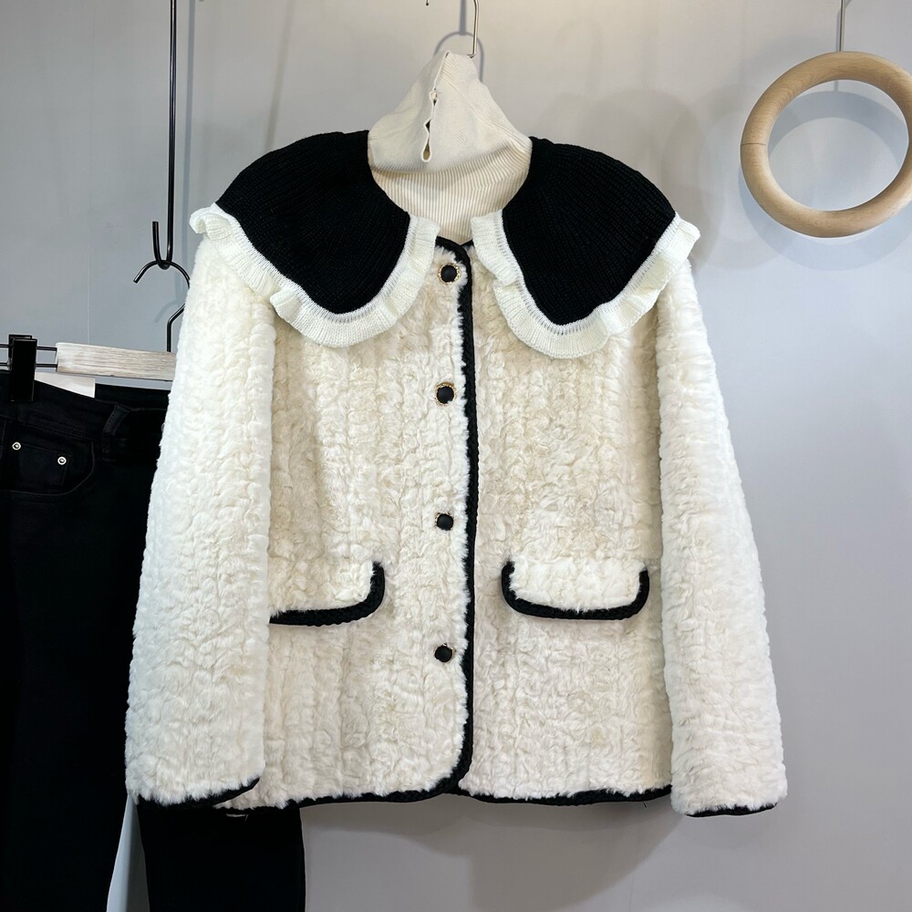 Small foreign style age-reducing lamb wool jacket thickened warm temperament plush velvet small fragrant wind fur one-piece jacket