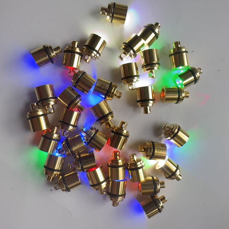 Mini DIY Metal Keychain Light Crystal Cube Led Accessory Light Beads Handmade Luminous Material Cat Paw Light Epoxy