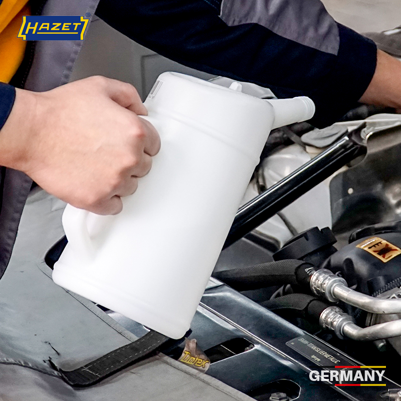 Germany imported HAZET large capacity plastic with scale corrosion-resistant metering cup 1L2L auto repair oil filling pot