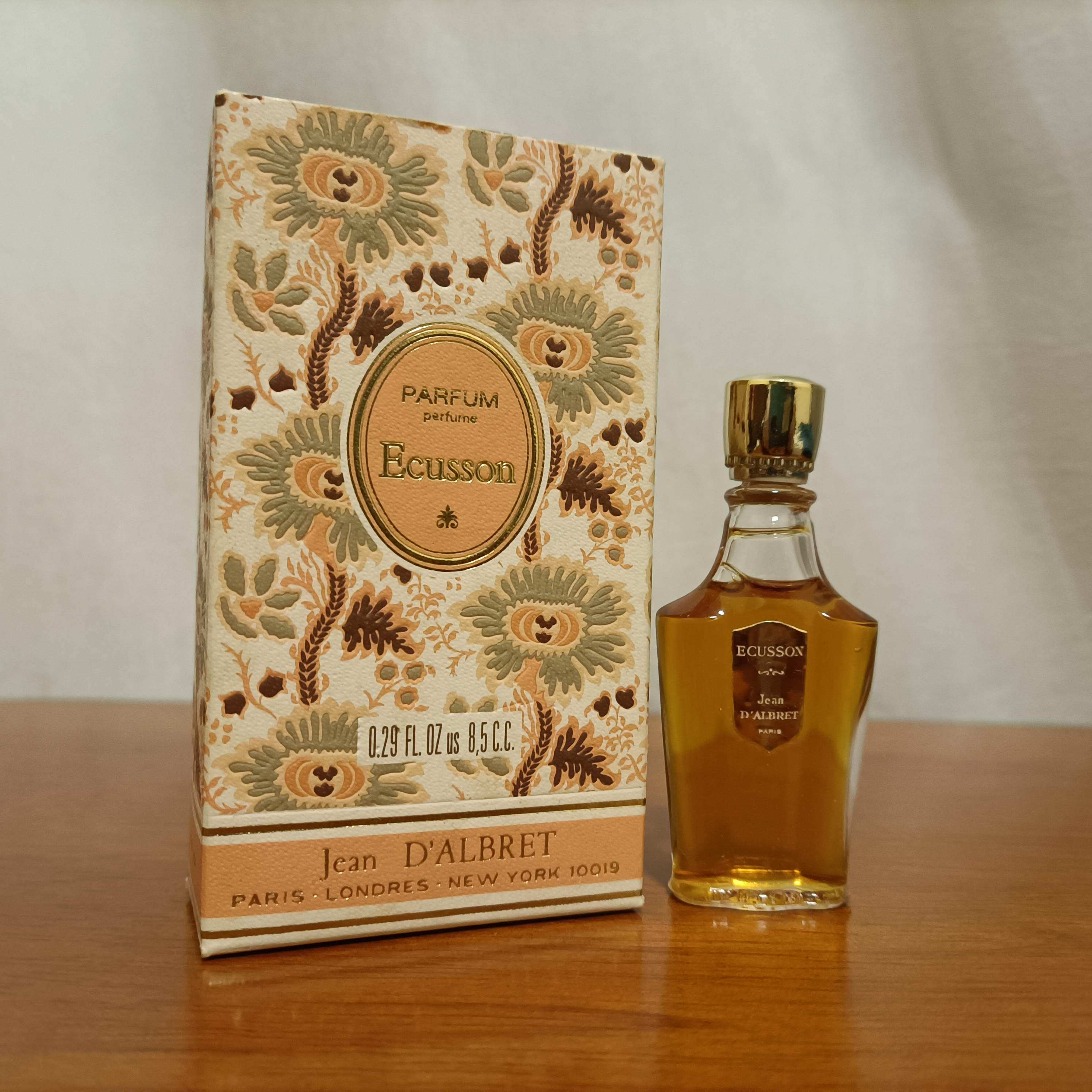 让·艾伯特勋章女士香水Jean d'Albret Ecusson parfum 8.5ML评价- 淘宝网