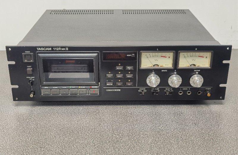 TASCAM 112R MKII Three Heads Professional Tapes Cassette Interlude Machine Double Meter Head Recording 230V Voltage
