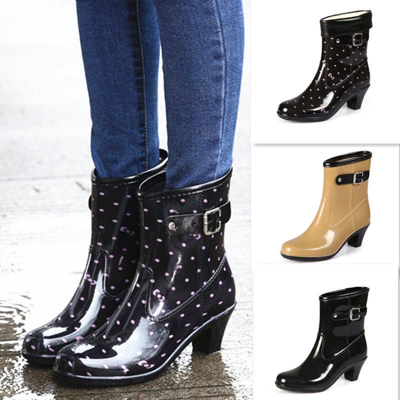 heeled gumboots