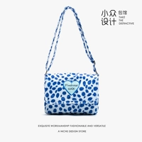 20 Wave Dot Blue Spot