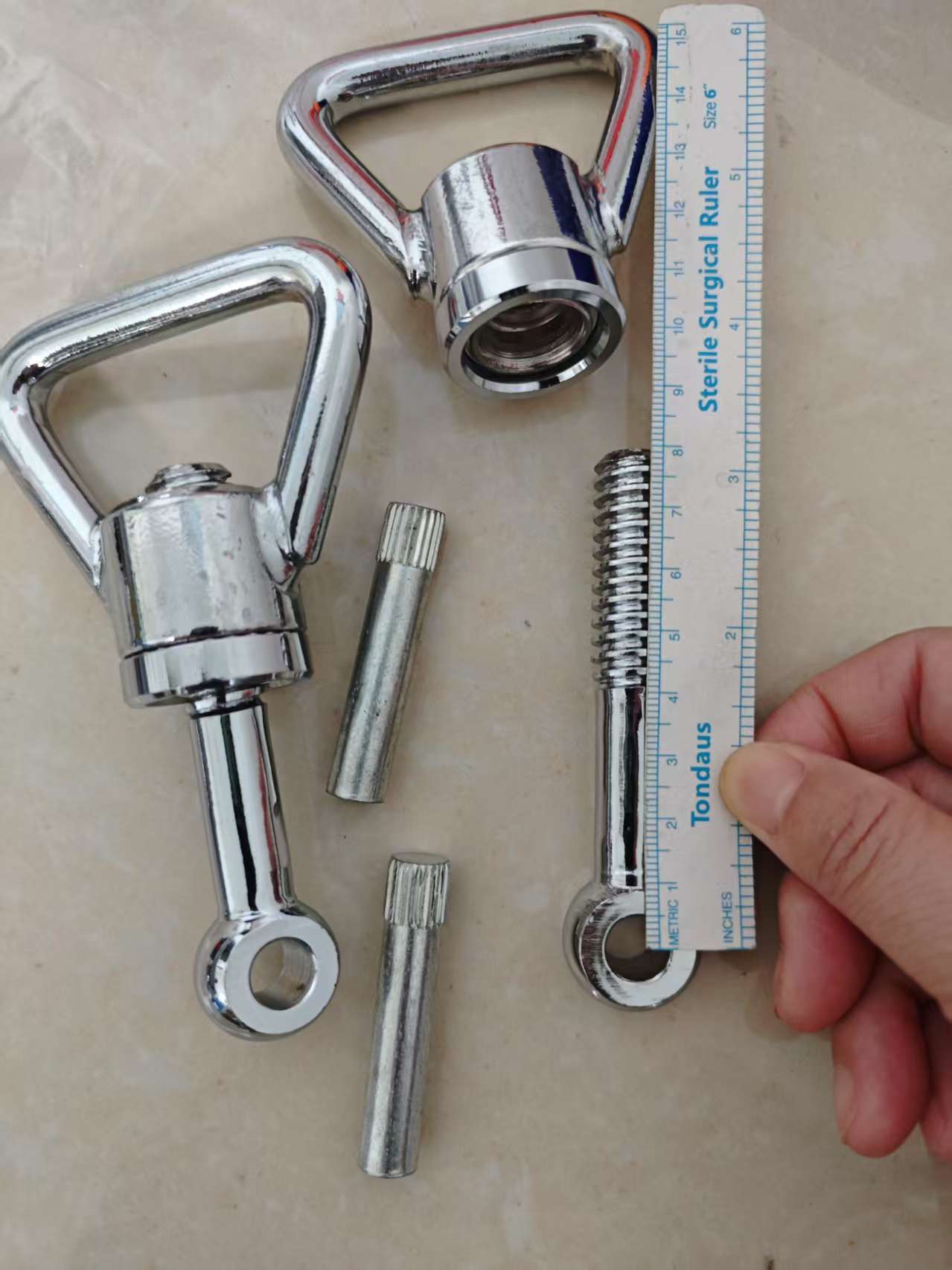 江苏登冠医疗立式压力蒸汽灭菌器DGLS-75B消毒锅配件紧固吊环螺栓