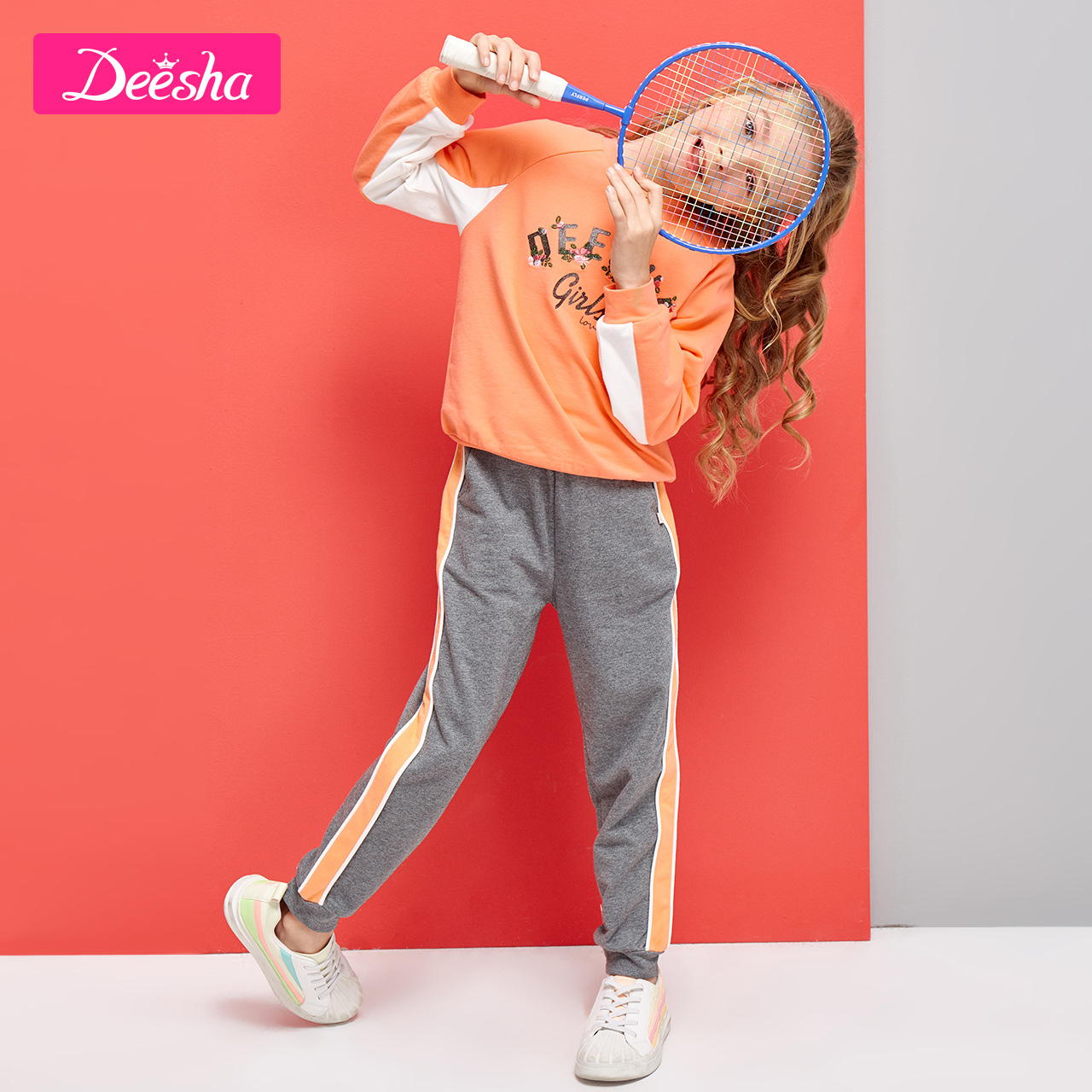 Ăn mặc cô gái Desha trẻ em Set Xuân Thu Outfit có kích thước cỡ trung bình của trẻ em thể thao thời trang thời trang giản dị quần đỉnh mới.