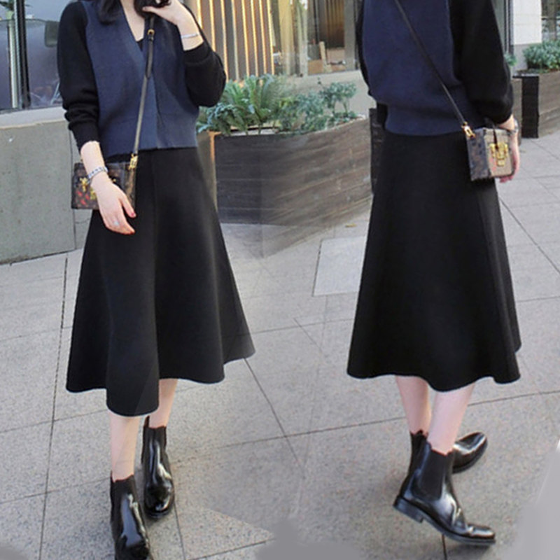 Autumn and winter pregnant woman skirt Autumn 2021 new fashion mother loose medium and long version of the belly a-word large umbrella skirt