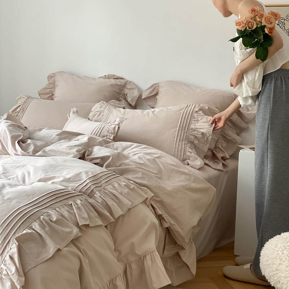 Sleep a red sleep Hepburn wind encrypted washed cotton four-piece French retro embroidery ins blogger with the same paragraph 60s cotton