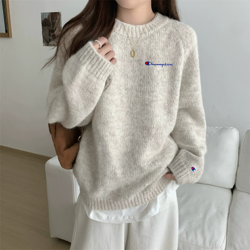Japanese Style Champion Crew Neck Sweater for Women 2026 Autumn and Winter Lazy Style Mink Plush Warm Loose Long-Sleeved Knit Top Japanese Style Champion Crew Neck Sweater for Women 2026 Autumn and Winter Lazy Style Mink Plush Warm Loose Long-Sleeved Knit Top