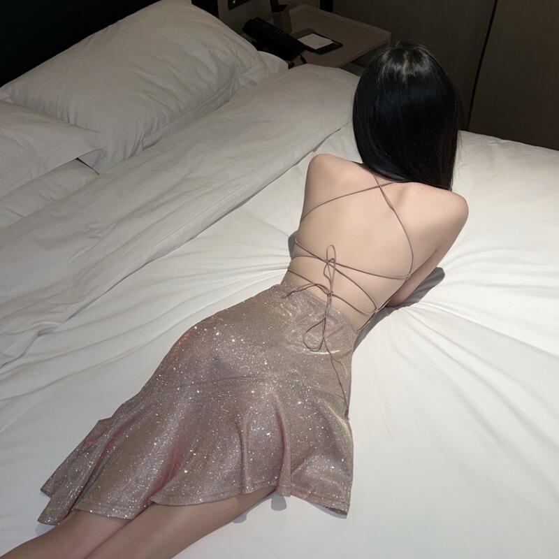 Hot Girl Sexy Shiny Sequin Backless Slip Dress with Unique Design, Irregular Fishtail High-Waisted Bodycon Dress