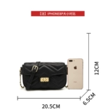 Цепь, сумка через плечо, сумка на одно плечо, небольшая сумка, в стиле Шанель, коллекция 2023, 2022, изысканный стиль