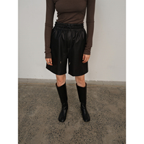 MARYME Japan imports machine wash and loose rough rope loose waist and loose straight barrel Bermuda PU skin shorts