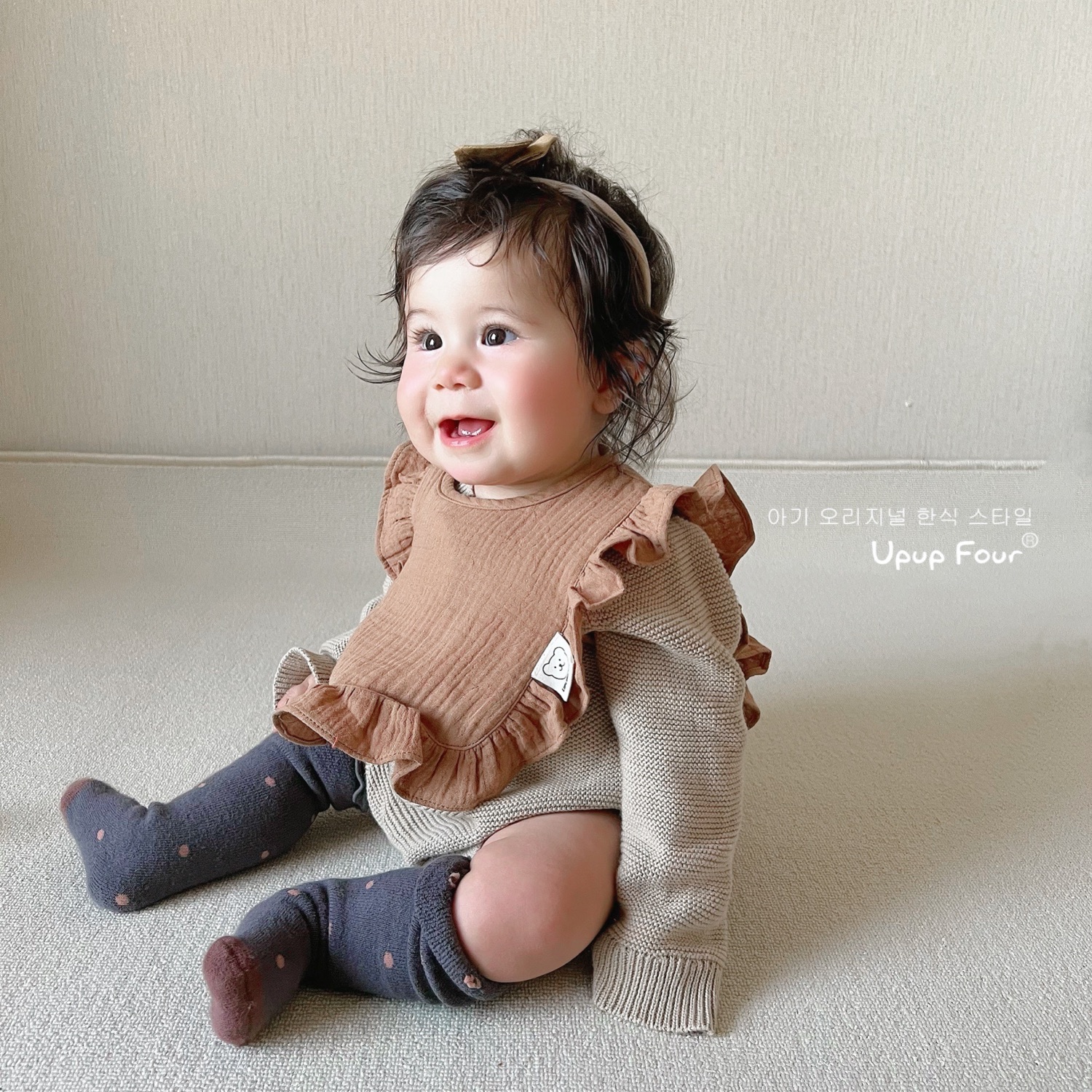 upupfour outlet baby spat towel waistcoat baby lotus leaf side decorated collar pure cotton surrounding mouth lace bib-Taobao
